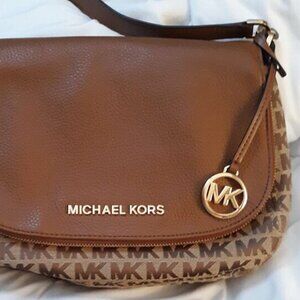 ••••• MICHAEL KORS BEDFORD LEATHER SHOULDER CROSSBODY HANDBAG •••••